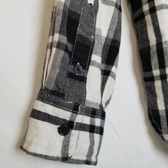 Time & True Black, Gray & White Flannel Plaid Button Up Long Sleeves Shirt Sz L - Picture 6 of 10